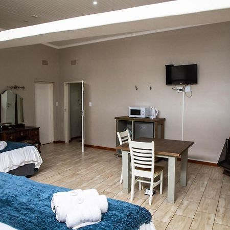 Opstal Guestfarm Hotel Potchefstroom Kültér fotó