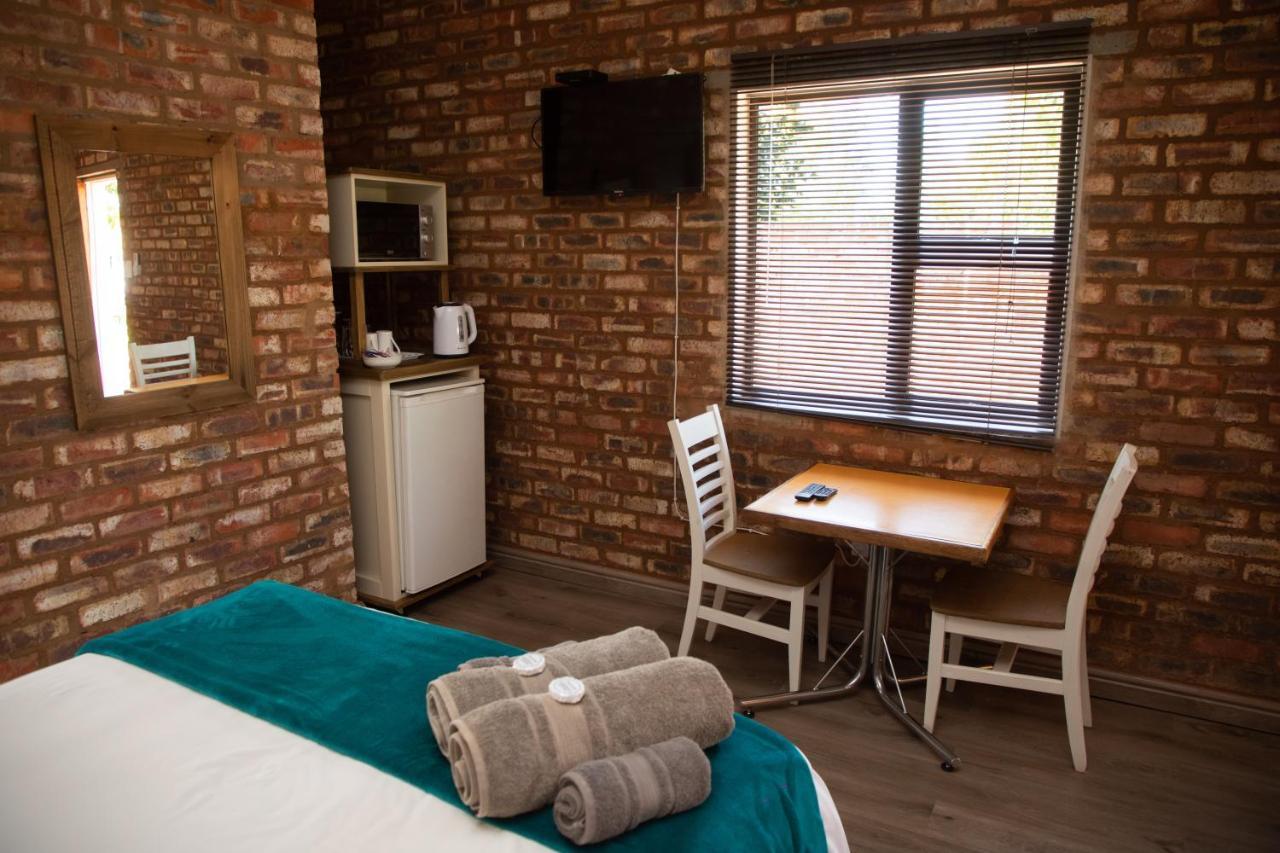 Opstal Guestfarm Hotel Potchefstroom Kültér fotó